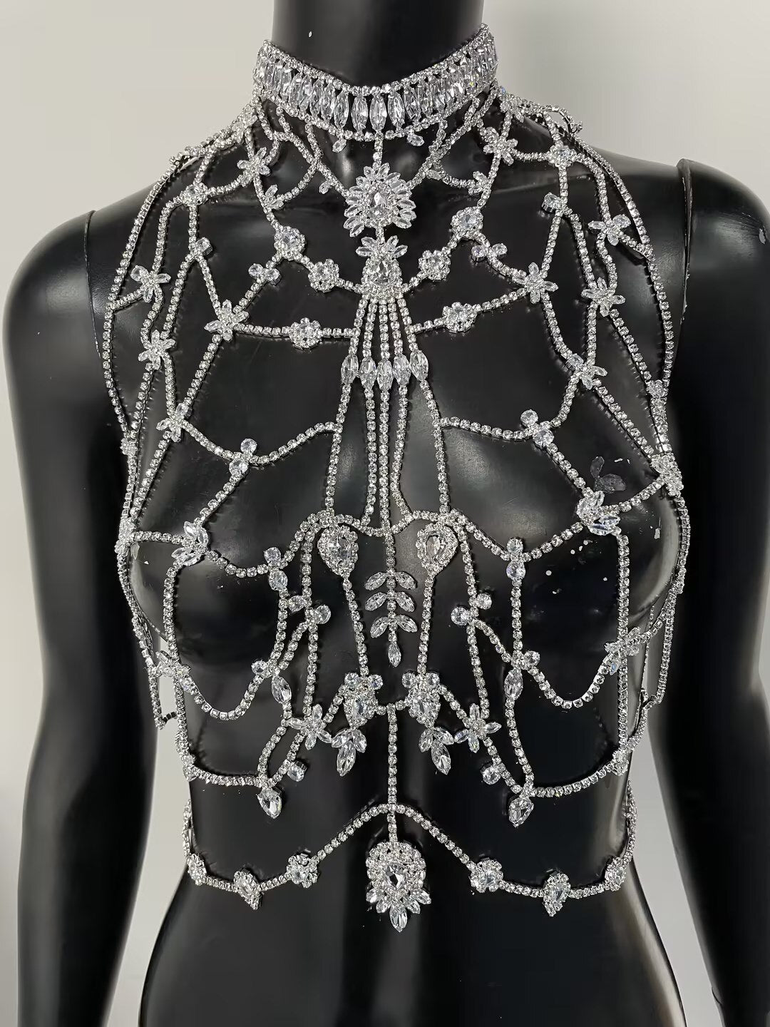 Sleeveless Top Rhinestone Body Chain Harness for Women Rave Clothing Hollow Crystal Lingerie Chain Bra Party Jewelry Body Jewelry