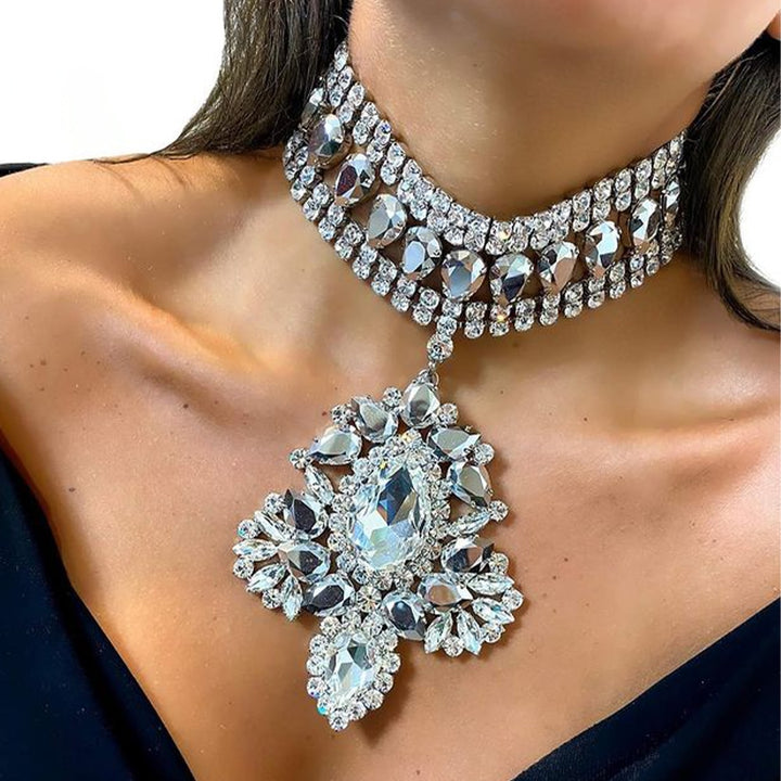 Pendant Choker Necklace Rhinestone Crystal for Women One Piece Chunky Necklace Chocker Jewelry